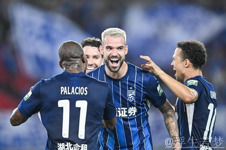 绍尔破门多点开花 武汉三镇大胜青岛海牛 绍尔破门多点开花 武汉三镇大胜青岛海牛