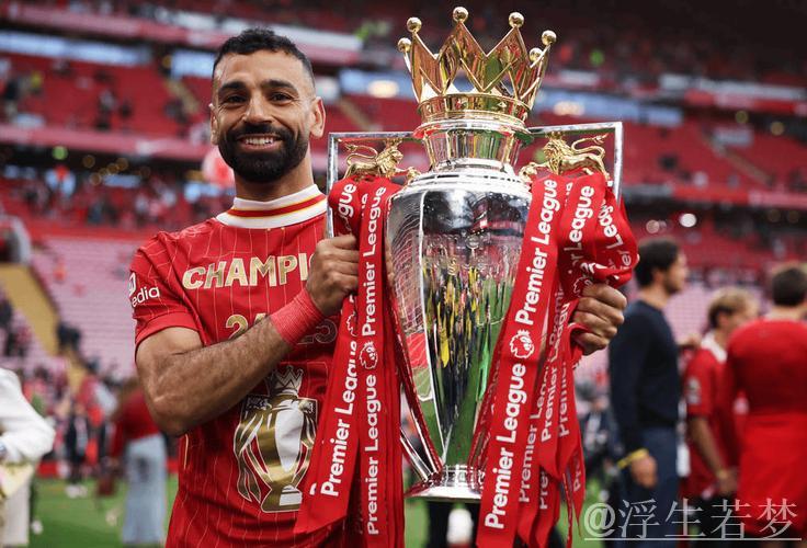 重磅对决：利物浦迎战纽卡，萨拉赫领衔，誓夺双冠基调！